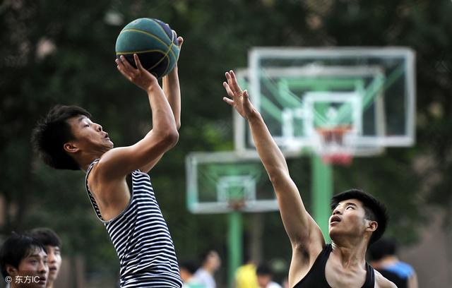 （6）篮球运动对于参与者来说既有健身的功能
