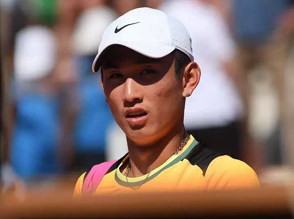 目前中国男网三号球员布云朝克特已杀入法网资格赛第二轮