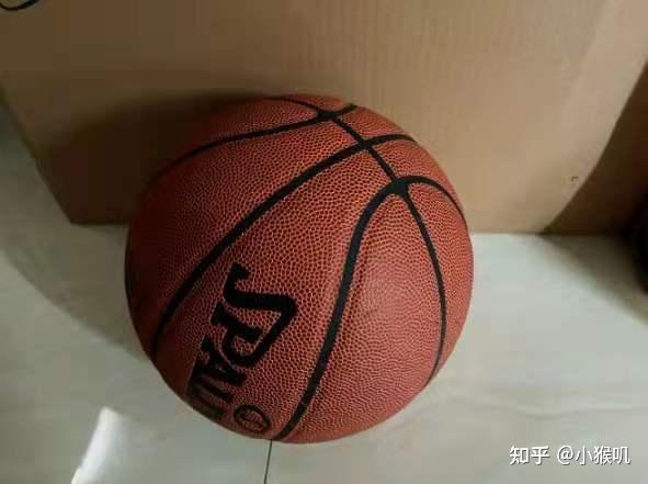 这款球一位内现在不能使用NBA的logo了